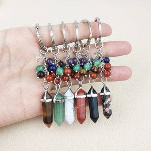 Nouveautés Cristal de guérison naturel Pierre précieuse Chakra Perles Porte-clés Jaspe rouge Hexagone Point Pendentif Pierre Porte-clés pour cadeaux - Product Image 3