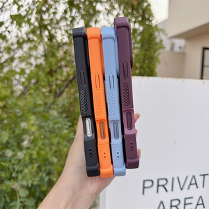 เคสกันกระแทก iPhone 18 Pro/18 Pro Max ผิวสัมผัสซาติน พร้อมวงแหวนแม่เหล็ก รองรับการชาร์จไร้สาย และยกเลนส์ป้องกัน - Product Image 3