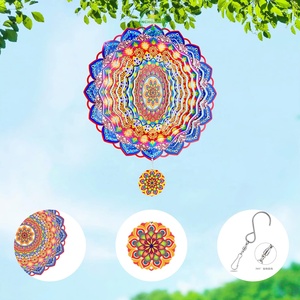 Molino de Viento 3D Mandala, Molino de Viento Colgante de Acero Inoxidable para Adornos de Jardín, Molinos de Viento Espirales de Plástico con Diseño de Pavo Real - Product Image 3
