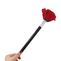 Bâton en plastique pour magiciens, tours de magie avec roses et fleurs