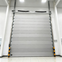 Puerta seccional industrial operativa de alta velocidad de 0,2-0,3 m/s con diseño antipellizco para uso en logística y almacén