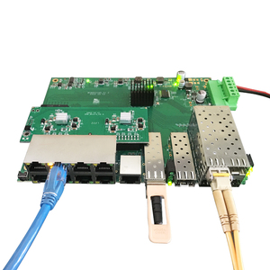 Commutateur CPE géré 8 ports 10/100/1000 Mbps RJ-45 + <span class=keywords><strong>2</strong></span> ports SFP+ 10 Gbps 10G PoE avec SNMP et QoS 4 ports <span class=keywords><strong>1</strong></span>/<span class=keywords><strong>2</strong></span>.5/5/10 Gbps - Product Image 4