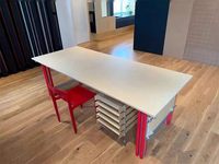 Bureau d'ordinateur commercial long en aluminium, style Bauhaus moderne Ocean Board, design simple et personnalisable, table de travail à assembler