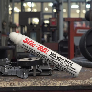 LA-CO SLIC-TITE ISO VG 15 Scellant pour filetage adhésif de haute qualité - Product Image 2