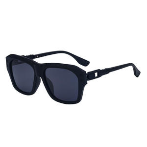 Lunettes de soleil carrées de luxe pour hommes, protection UV400, monture PC, pare-soleil de classe 2, lunettes de mode transfrontalières ZS-98216 - Product Image 4
