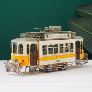 Modèle de voiture Vintage en étain fait à la main 2022 nouveau modèle de chariot jouet de ville portugaise en métal <span class=keywords><strong>artisanat</strong></span> cadeau Souvenirs touristiques - Product Image 2