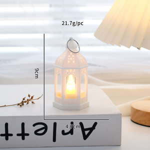 Portable LED Rétro Petite Lanterne Festival De Noël Veilleuse Électrique En Plastique Huile Bougie <span class=keywords><strong>Lampe</strong></span> <span class=keywords><strong>Tempête</strong></span> Ornements Ramadan Diwali - Product Image 4