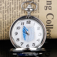 Montre de poche creuse Anime rétro créative avec chaîne de collier en argent avec aile Horloge à quartz pour hommes Attaque sur Titan Style antique