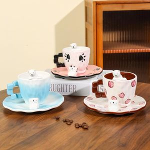 Tasse à café en céramique faite à la main, tasses et soucoupes à thé Ours polaire pour femmes, pour les goûters - Product Image 4