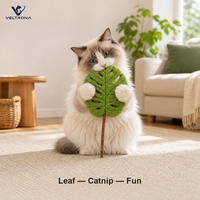 Jouet en peluche feuille de Monstera à la catnip, en tissu vert bouclé, avec tige en bois, rembourré de catnip, 45g