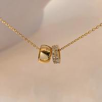 Collier en gros de luxe léger plaqué or avec zircon, perle ronde et pendentif en forme de brique d'or, chaîne de collier à perles pour femme