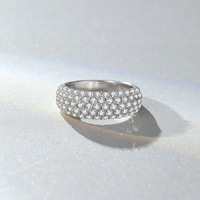 S925 Sterling Silber Breiter Ring mit Halb-Pavé-Fassung aus Laborgezüchteten Diamanten Funkelnder Vollstein-Ring Stapelbarer Luxus-Statement-Schmuck