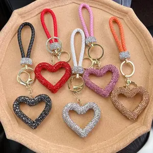 2024 New High Quality Bling Rhinestone Heart Shaped Keychain Cute Diamond Zircon Heart Bag Pendant Keychain Wholesale