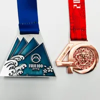 マラソンスポーツイベントソフトエナメルメダリオンメーカーのための優れた品質のカスタムメタリックランニングメダル