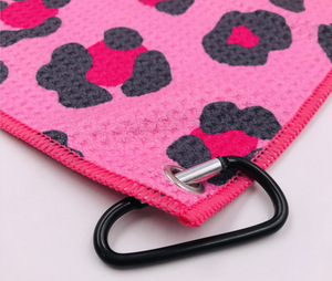 Asciugamani da Golf in microfibra con supporto per Waffle da Golf con Clip - Product Image 3