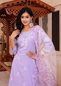 Hermosos Conjuntos de Kurta, Palazzo y Dupatta Casuales de Algodón Color Lavanda, Mejor Precio, Venta al Por Mayor para Mujeres, OEM - Product Image 6
