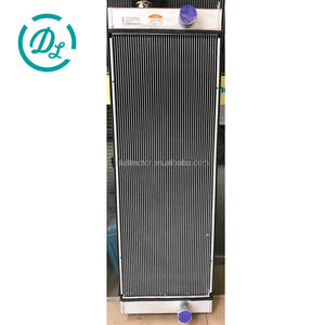 Radiador para Excavadora EexcavaStart EX670-3, Tanque de Agua, Pieza 4654972, Núcleo de Aluminio Duradero, Enfriamiento Eficiente, 1 Año de Garantía - Product Image 2