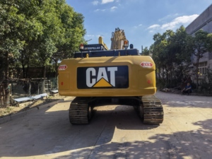 รถขุดตีนตะขาบ CAT 325D มือสอง กำลังแรง เครื่องยนต์เชื่อถือได้ เหมาะสำหรับงานก่อสร้าง - Product Image 6
