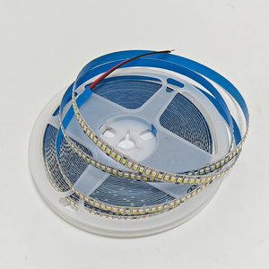 Tira de Luz LED SMD2835 de Alto Lumen, 240 LED/<span class=keywords><strong>m</strong></span>, Flexible, DC12V/24V, 10mm, IP20, Cuerpo de Cobre, 3000K/4000K/6000K, CRI 80, Uso Residencial - Product Image 5