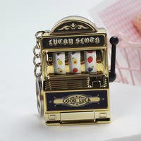 Mini machine à sous à fruits porte-clés, jouet éducatif en PVC plastique mignon de dessin animé pour les célébrations d'anniversaire, miniatures de jeu amusantes