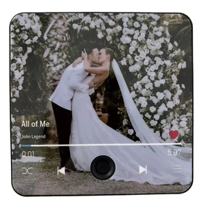 Imanes de nevera personalizados con foto y música, con melodía atractiva, recuerdos de boda perfectos para la novia y el novio - Product Image 1