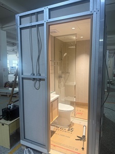 Unité de salle de bain préfabriquée sur mesure tout-en-un avec douche, lavabo et toilettes - Product Image 3