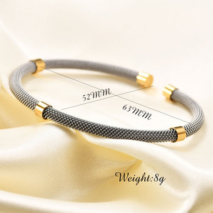 Bracelet en maille de câble en acier inoxydable |   Bracelet ouvert avec embout en or ou or rose |   Bijoux minimalistes modernes pour femmes - Product Image 6