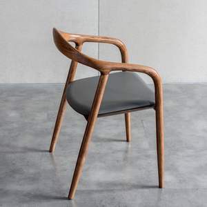 Venta al por mayor personalizable Estilo nórdico jardín restaurante <span class=keywords><strong>Kennedy</strong></span> reposabrazos silla cafetería tienda de madera maciza Presidente sillas de comedor - Product Image 1