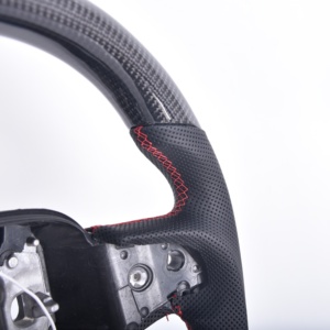 Volant en cuir avec revêtement en fibre de carbone adapté aux Dodge Challenger Charger RT Durango <span class=keywords><strong>SRT</strong></span> Hellcat Jeep Cherokee <span class=keywords><strong>Trackhawk</strong></span> - Product Image 5