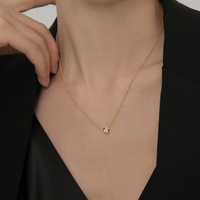 Collier avec pendentif en zircon cubique classique et délicat, en acier inoxydable, brillant, rond, transparent, ensemble collier et bracelet