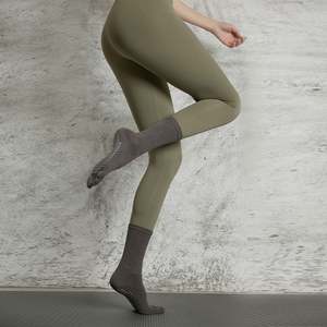 Factory Custom Medium-length Yoga Socks for Women Professional Anti-slip Five-finger Socks Specifically Designed for <b>Pilates</b> - Product Image 4