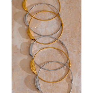 قلادة من jinyouk وصلت حديثًا قلادة خفيفة من الفولاذ المقاوم للصدأ مقاومة للماء قلادة معدنية شخصية مطلية بمادة PVD عيار 18 - Product Image 2