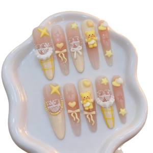 Ongles press-on Château d'Ours en Beurre Mignon - Faux Ongles Faits Main pour Fille Douce, Longs et Fins, Lot de 10 Pièces pour Filles - Product Image 1