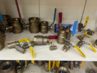Vietnam OEM 1/2 ''600 WOG Válvulas de bola de latón sin plomo con mango SUS304 utilizadas en tuberías industriales de Plomería