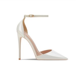 <span class=keywords><strong>Escarpins</strong></span> à talon aiguille en cuir verni pour <span class=keywords><strong>femme</strong></span>, à bout pointu, antidérapants, style décontracté chic, talon de 3-5 cm, personnalisables, noirs - Product Image 1