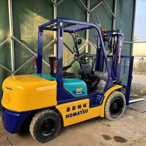 Montacargas Diésel Japonés Usado de 3 Toneladas FD30-14, Contrabalanceado, 95% Nuevo, Mástil de 2 Etapas, 4 Ruedas, para Construcción - Product Image 5