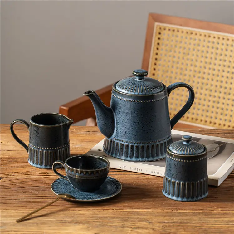 Vente en gros de théière chinoise noire luxueuse de restaurant vintage gaufré personnalisé ensembles de soucoupes tasses en céramique ensemble unique de café et thé