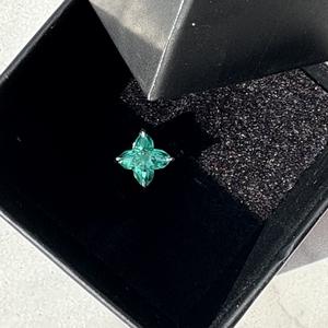 Pendientes de Plata de Ley S925 con Diamantes Verde Lago, Diseño Versátil de Estrella del Norte, Minimalistas, Inspirados en INS, Dulces y Versátiles - Product Image 4