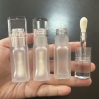 Tube de gloss à lèvres carré rond ISMAN Luxury 8ml, transparent givré, à parois épaisses, avec grand applicateur, logo personnalisé