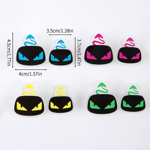 Pince à cheveux transparente personnalisée avec logo, motif dessin animé mignon, haute visibilité, élégante, en acrylique transparent, pour papeterie, clips en plastique, artisanat - Product Image 4