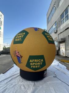 Gonfiabili Pubblicitari: Pallone da Calcio Gonfiabile Resistente al Sole con Base Stabile e Logo Personalizzato per Tema Coppa del Mondo e Carnevale - Product Image 3