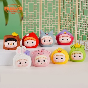 Figurine décorative de bureau peinte, jouet Kawaii créatif, petite bibelot tendance, sac/boîte surprise en résine - Product Image 1