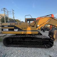 Excavatrice sur chenilles Caterpillar 320B d'occasion en excellent état, 20 tonnes, moteur d'origine japonais, modèle 2018, 987 heures, négociable