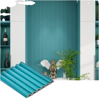 Panneau mural WPC moderne, imperméable, ignifuge et insonorisé pour usage extérieur dans le salon, la cuisine, l'hôtel, l'école, l'atelier