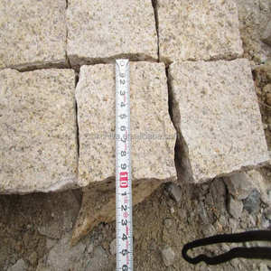 Đá tự nhiên màu be vàng <span class=keywords><strong>Granite</strong></span> <span class=keywords><strong>basalt</strong></span> 10x10 đá cuội Cube cho làm vườn cảnh quan đường lái xe lối đi lát kerbstone - Product Image 2