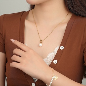 สร้อยคอแฟชั่นเรียบง่าย สแตนเลสสตีล ประดับมุกธรรมชาติ - Product Image 5