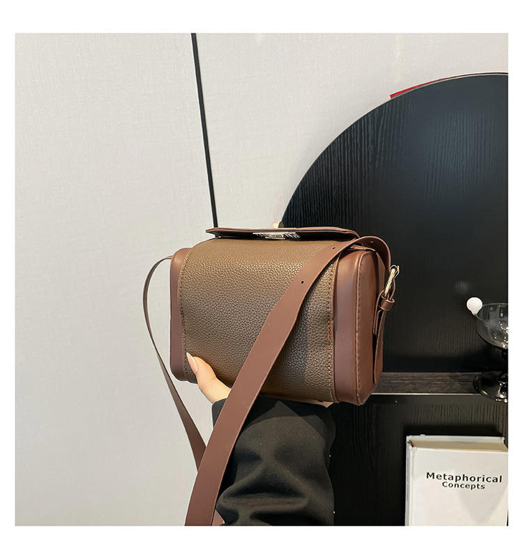 สีน้ำตาล