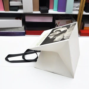 Sac en papier personnalisé pour bouquet de fleurs, emballage cadeau pour la fête des mères - Product Image 5