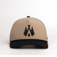 Casquette 5 panneaux personnalisée, imperméable, respirante, en nylon, avec trous découpés au laser et logo brodé sur mesure