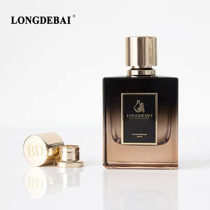 Botella de Perfume de Vidrio Ámbar Cuadrada de Fábrica, Vacía, con Pulverizador Plano, 30ml 50ml 100ml, con Tapa Metálica - Product Image 5